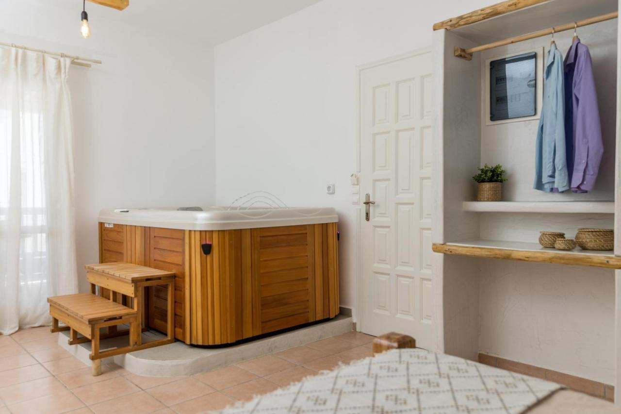 Aqua Naxos Apartments & Suites Agios Prokopios  Dış mekan fotoğraf