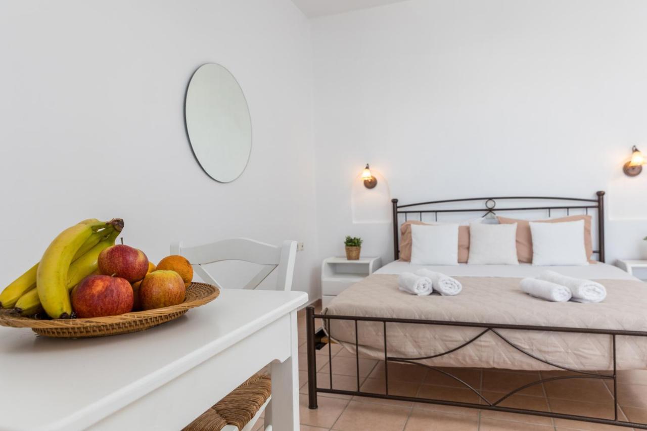 Aqua Naxos Apartments & Suites Agios Prokopios  Dış mekan fotoğraf